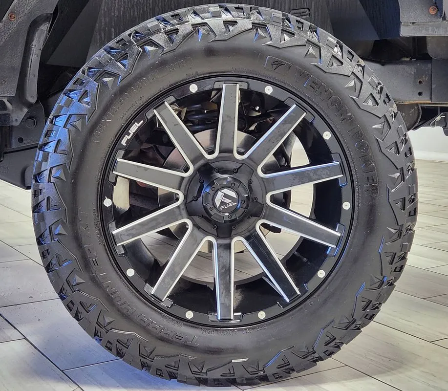 Jeep Wrangler photo 9