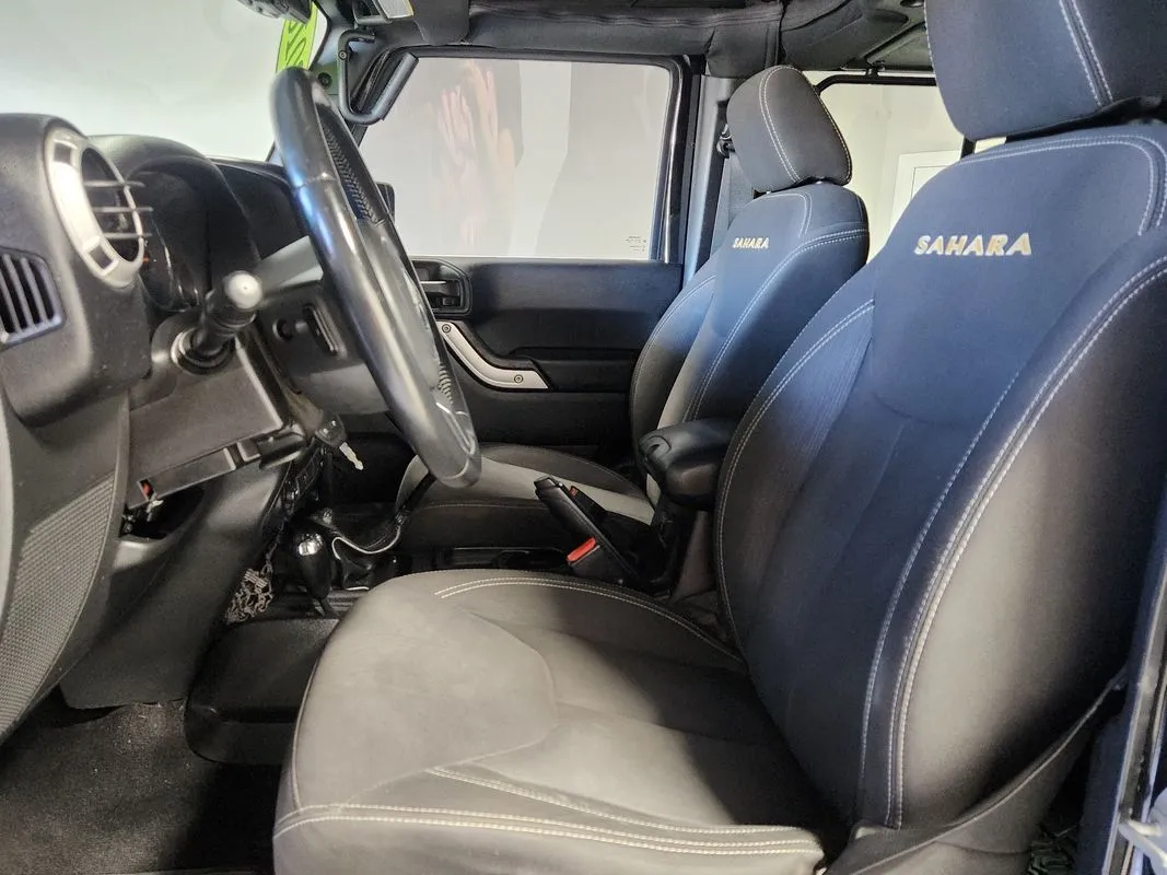 Jeep Wrangler photo 11