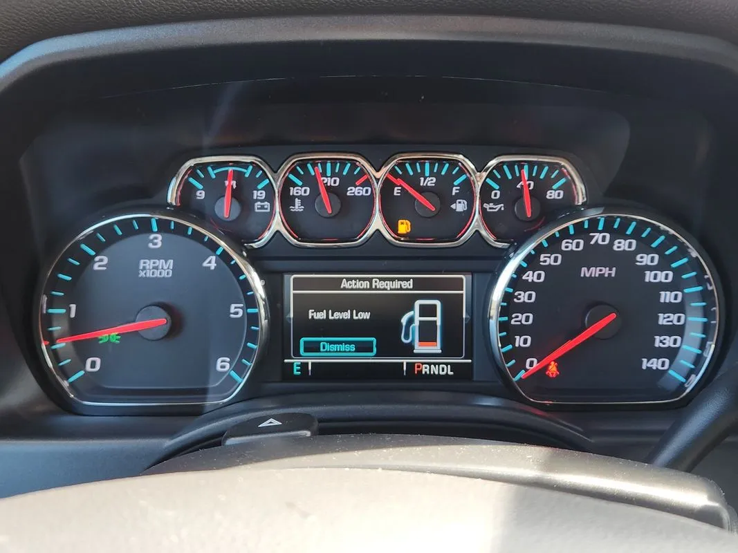 GMC Sierra photo 18