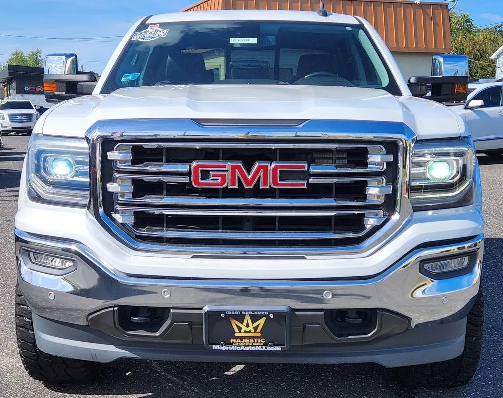 GMC Sierra photo 8
