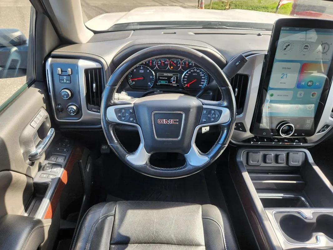 GMC Sierra photo 15