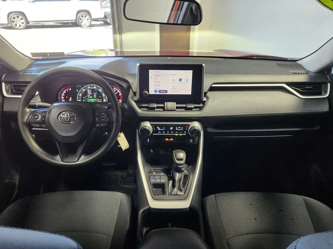 Toyota RAV4 photo 15