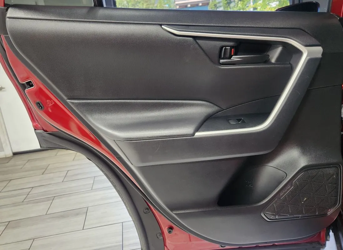 Toyota RAV4 photo 12