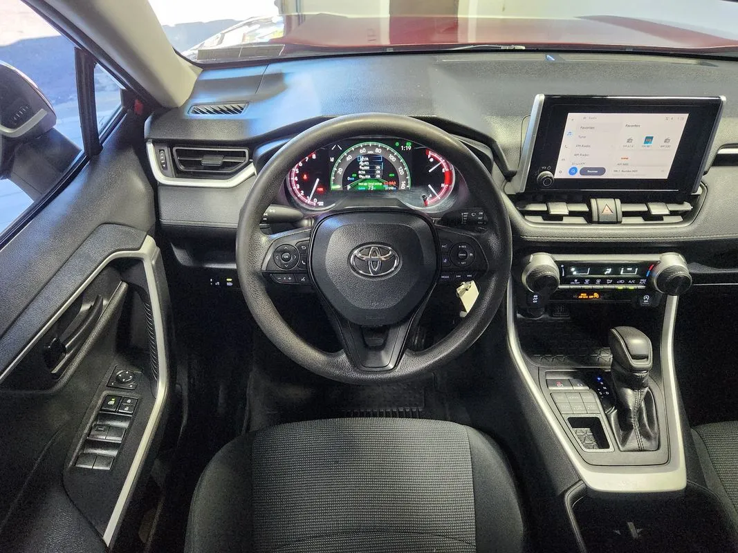 Toyota RAV4 photo 16
