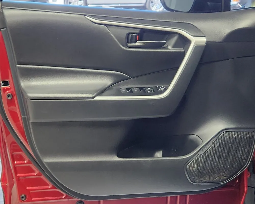 Toyota RAV4 photo 10
