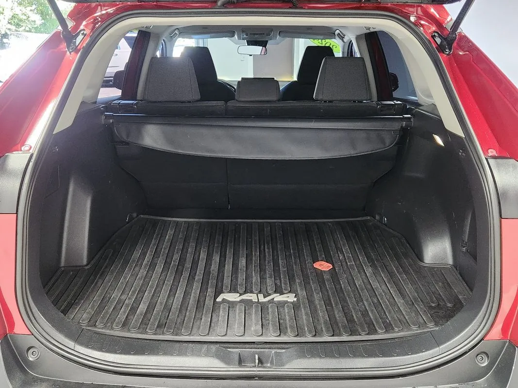 Toyota RAV4 photo 14