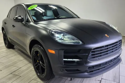 More photos of 2021 Porsche Macan at Torresdale Ave, PA