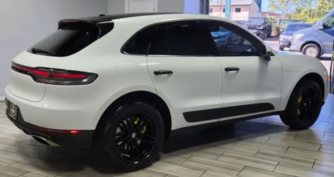 More photos of 2021 Porsche Macan at Torresdale Ave, PA