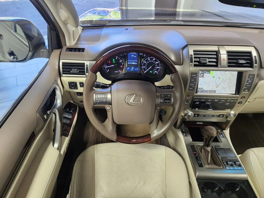 Lexus GX photo 18