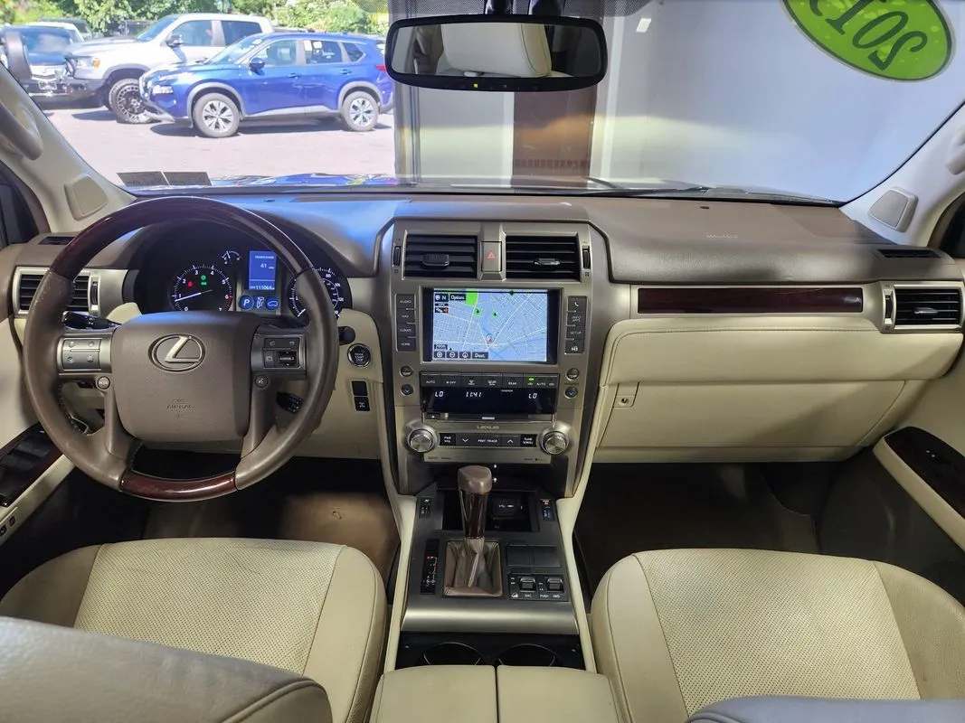 Lexus GX photo 17