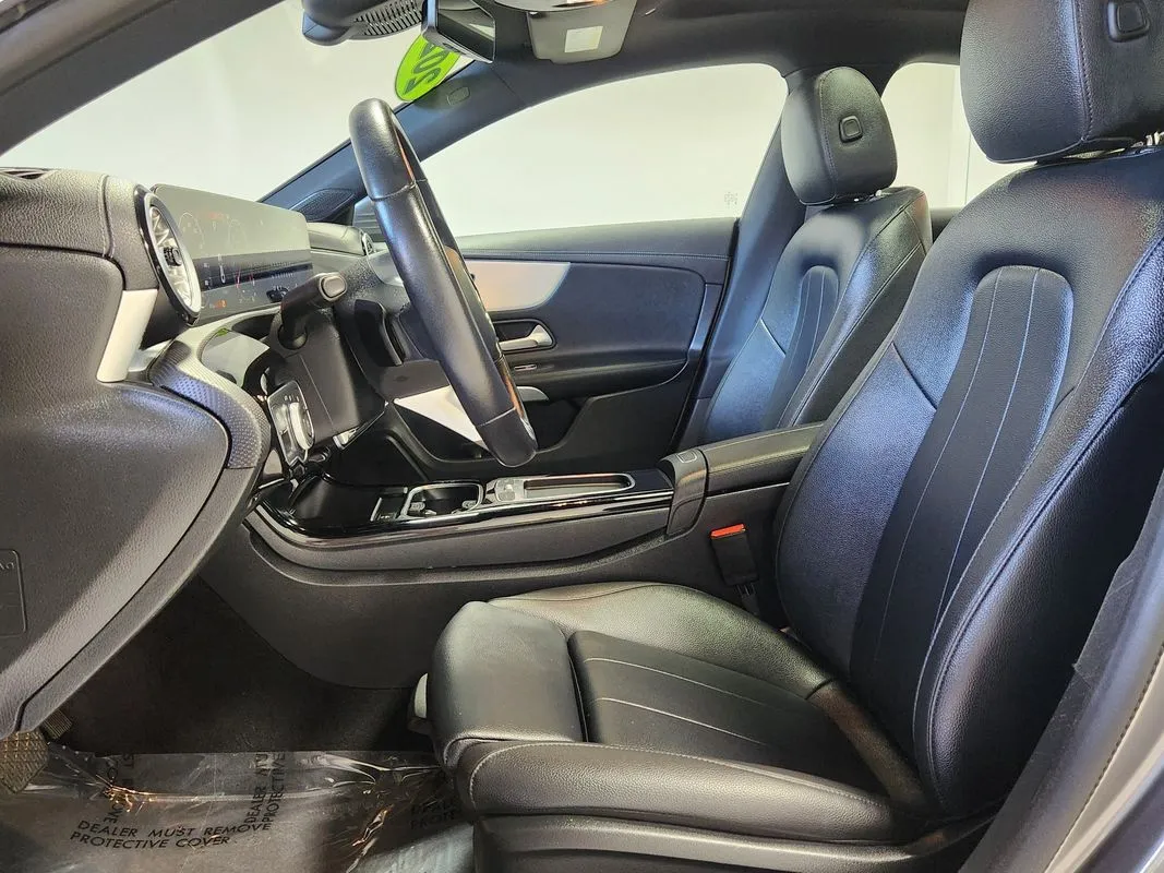 Mercedes-Benz CLA 250 photo 11