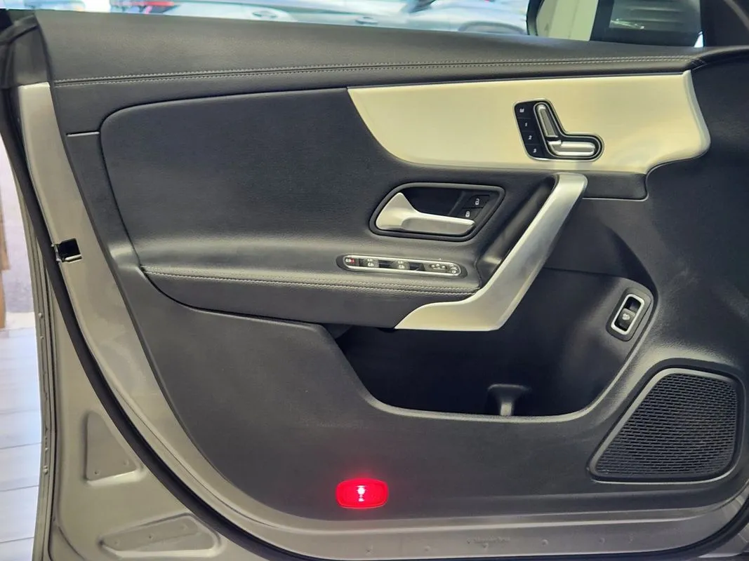Mercedes-Benz CLA 250 photo 10