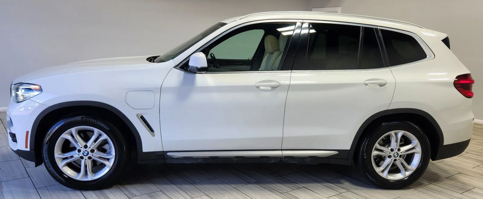 Photos of 2021 BMW X3 PHEV xDrive30e for sale in Philadelphia, PA at Torresdale Ave
