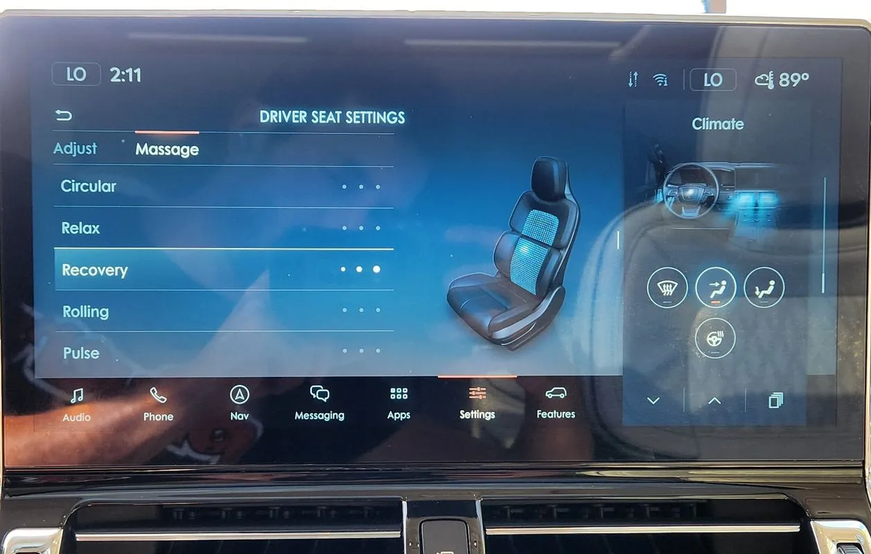 Lincoln Navigator photo 29