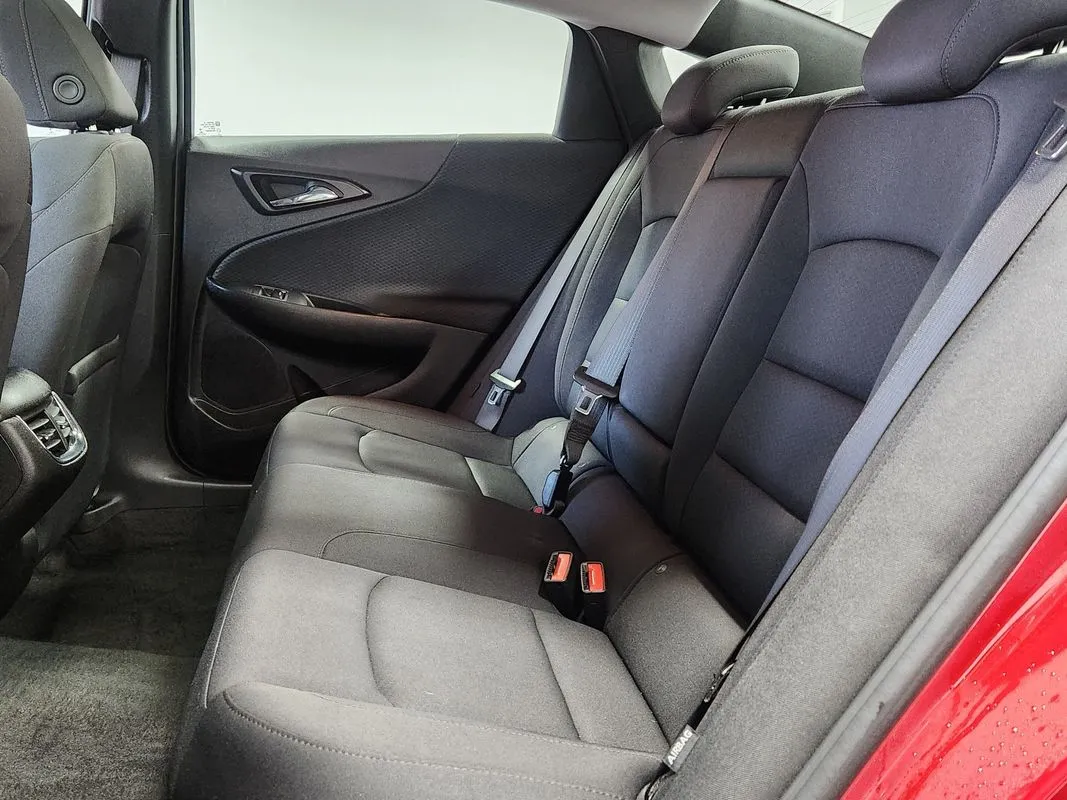 Chevrolet Malibu photo 13