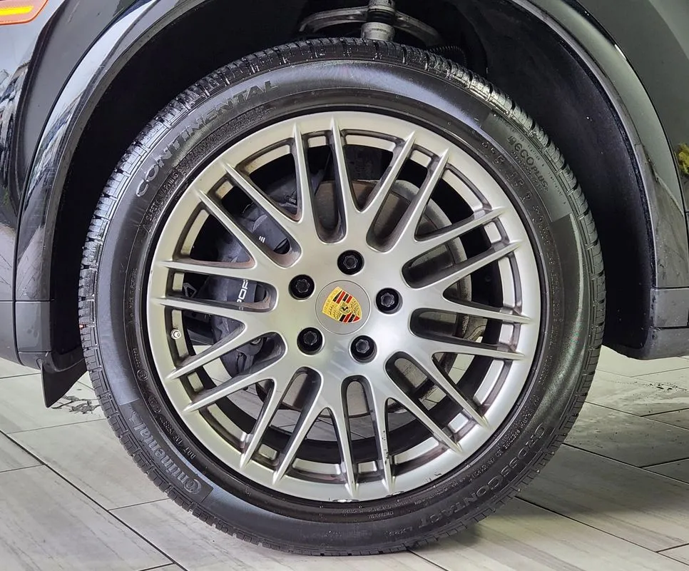 Porsche Cayenne photo 9