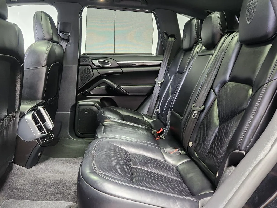 Porsche Cayenne photo 13
