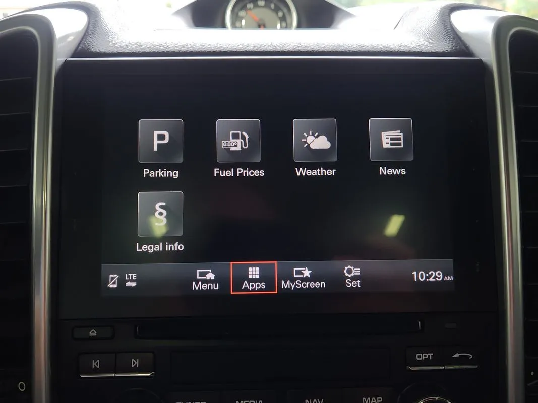 Porsche Cayenne photo 27