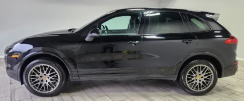 Photos of 2018 Porsche Cayenne Platinum Edition for sale in Philadelphia, PA at Torresdale Ave