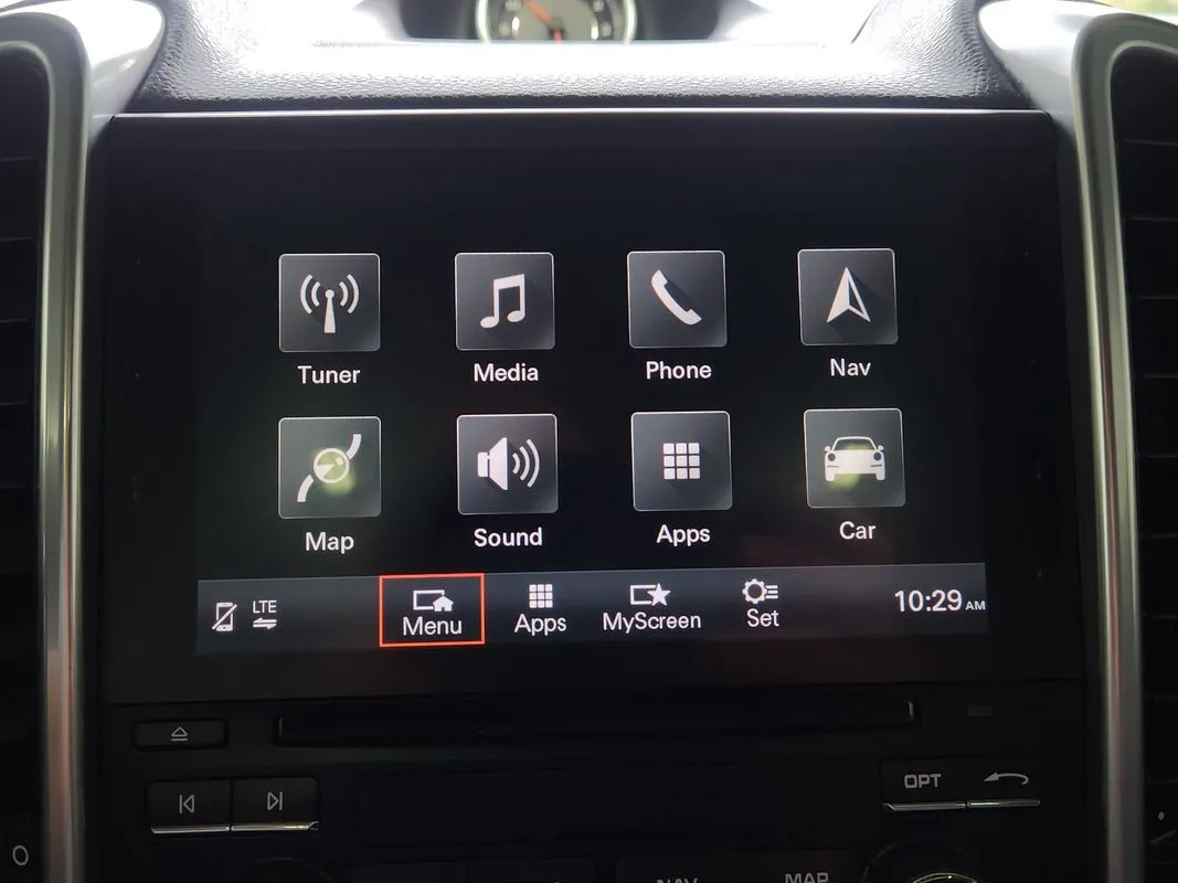 Porsche Cayenne photo 26