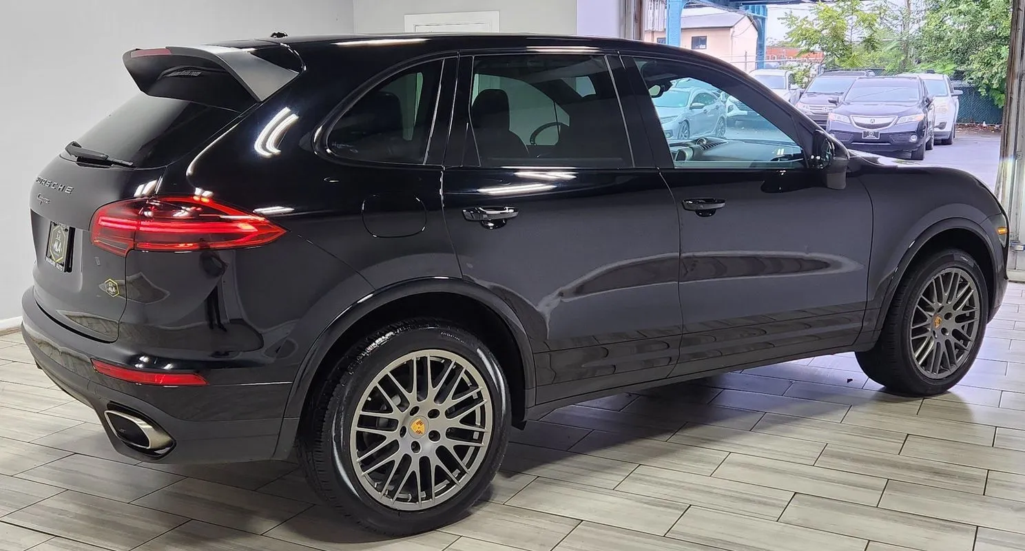 Porsche Cayenne photo 5