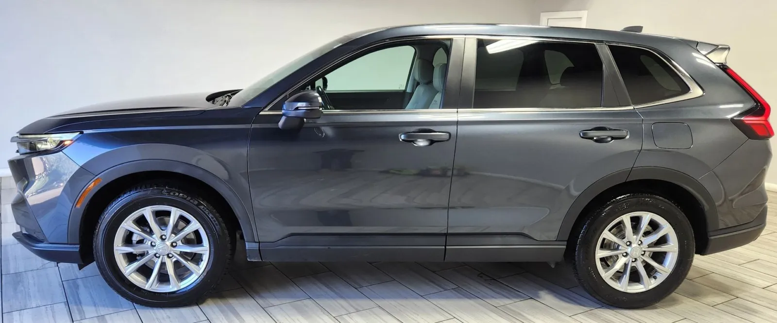 Photos of 2023 Honda CR-V EX-L AWD for sale in Philadelphia, PA at Torresdale Ave