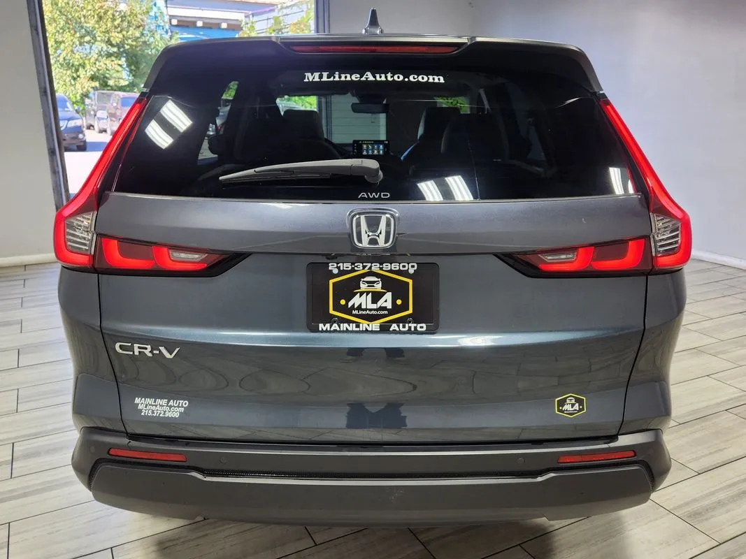 More photos of 2023 Honda CR-V EX-L AWD at Torresdale Ave, PA