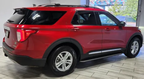 More photos of 2023 Ford Explorer XLT at Torresdale Ave, PA