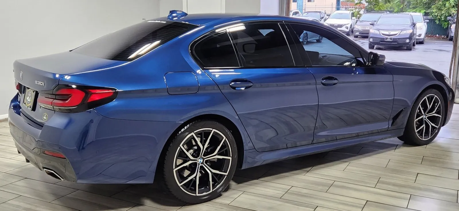 More photos of 2021 BMW 530i xDrive at Torresdale Ave, PA