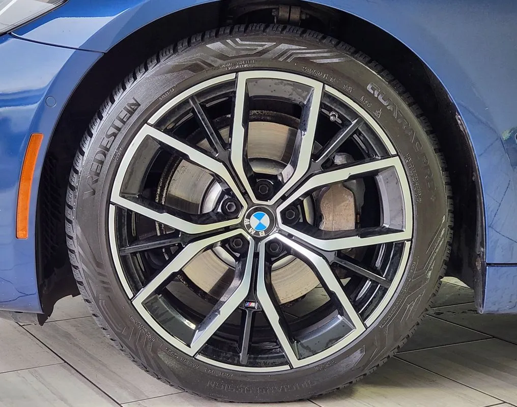 BMW 530i photo 9
