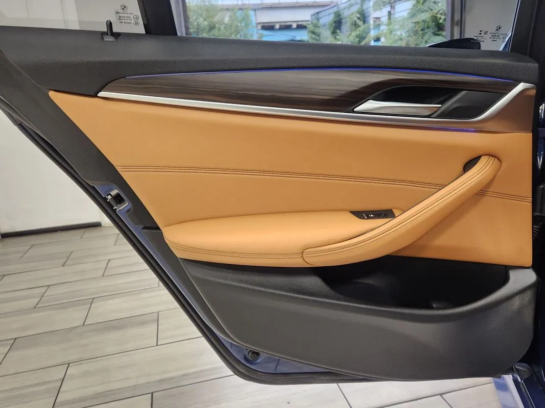 BMW 530i photo 12