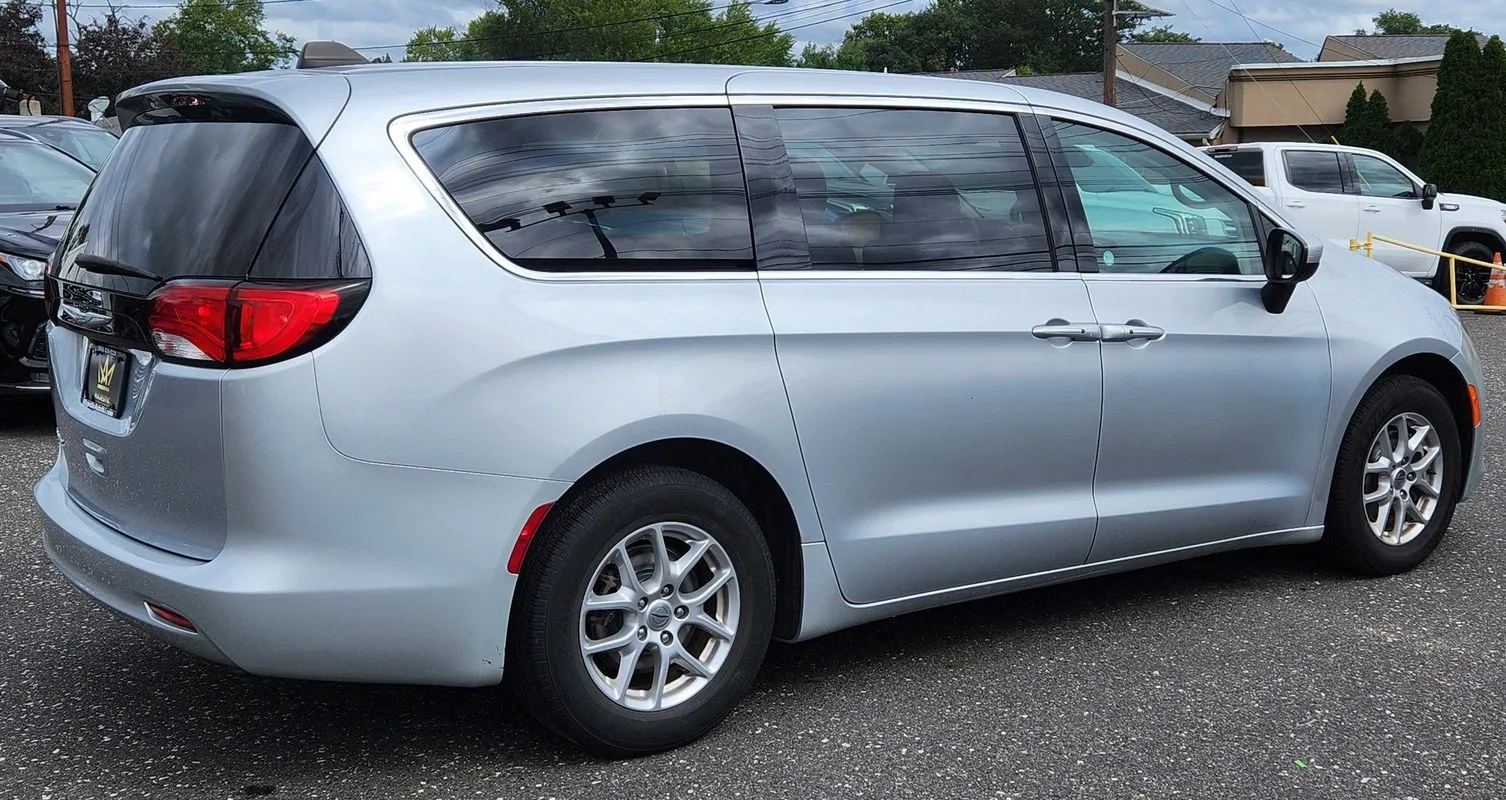 More photos of 2023 Chrysler Voyager LX at Torresdale Ave, PA