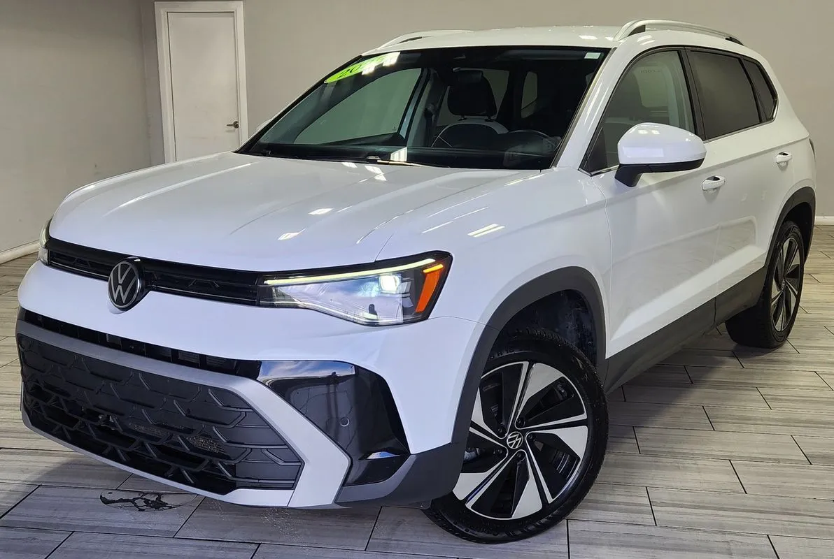 White 2025 Volkswagen Taos 1.5T SE for sale in Philadelphia, PA