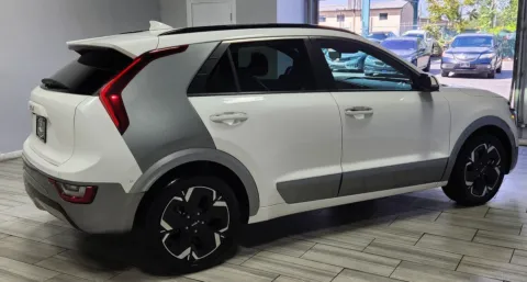 More photos of 2023 Kia Niro EV Wave at Torresdale Ave, PA