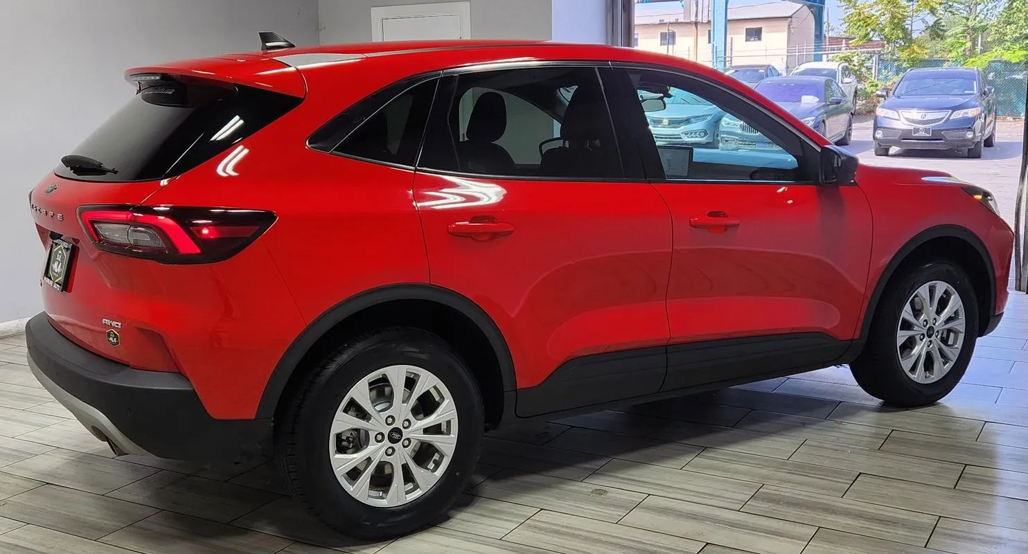 More photos of 2024 Ford Escape Active at Torresdale Ave, PA