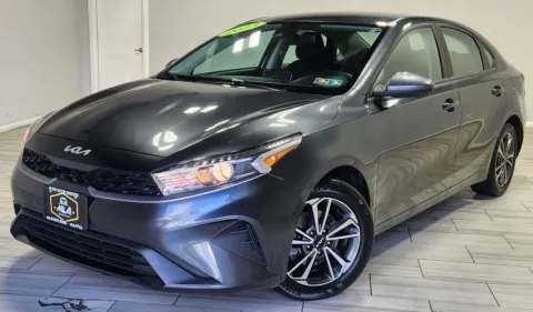 Gray 2023 Kia Fuerte LXS for sale in Philadelphia, PA
