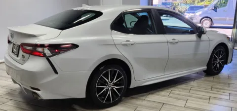 More photos of 2023 Toyota Camry SE at Torresdale Ave, PA