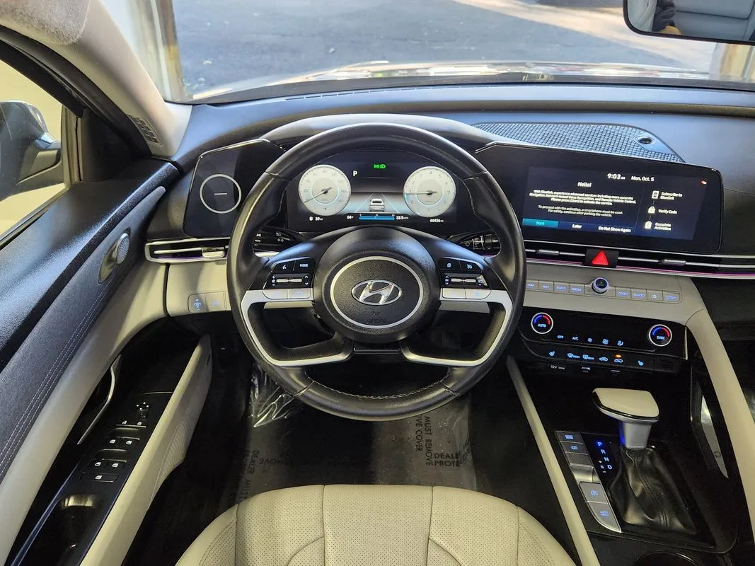 Hyundai Elantra photo 17