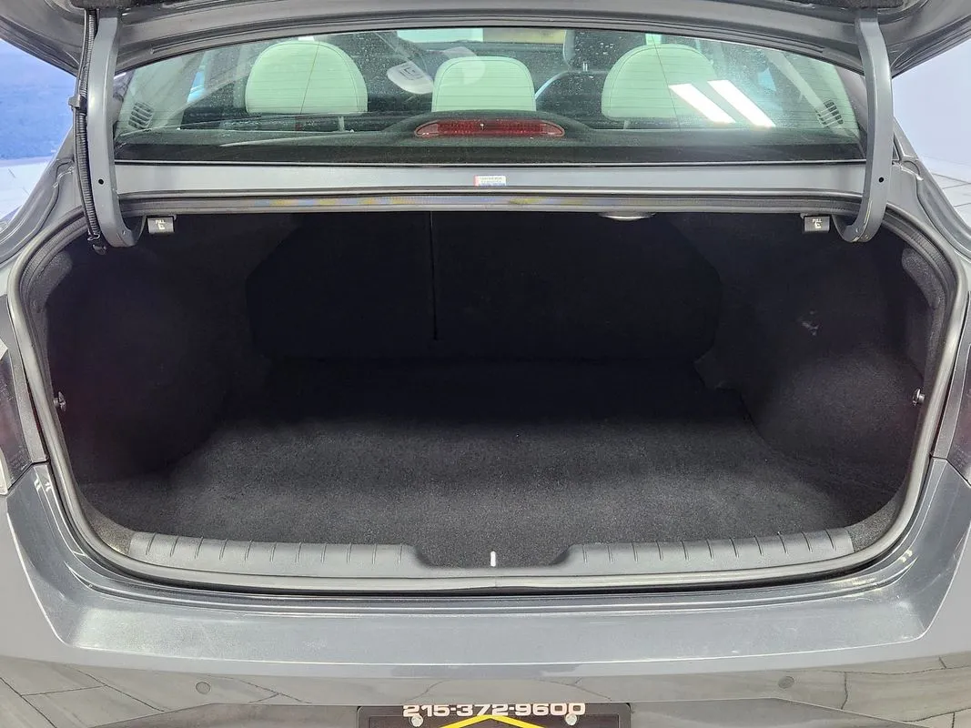 Hyundai Elantra photo 14