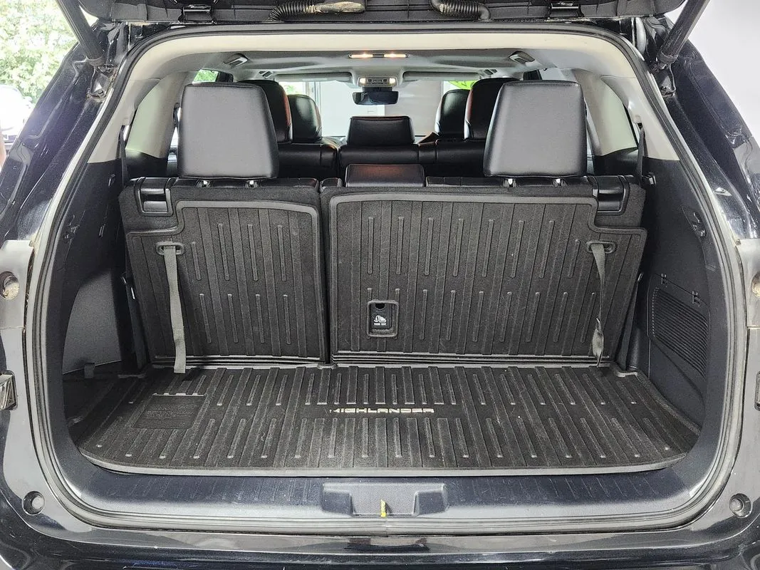 Toyota Highlander photo 15