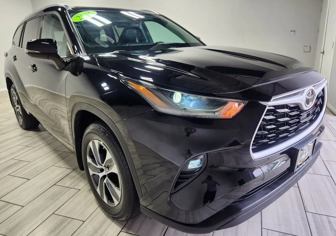 Toyota Highlander photo 7