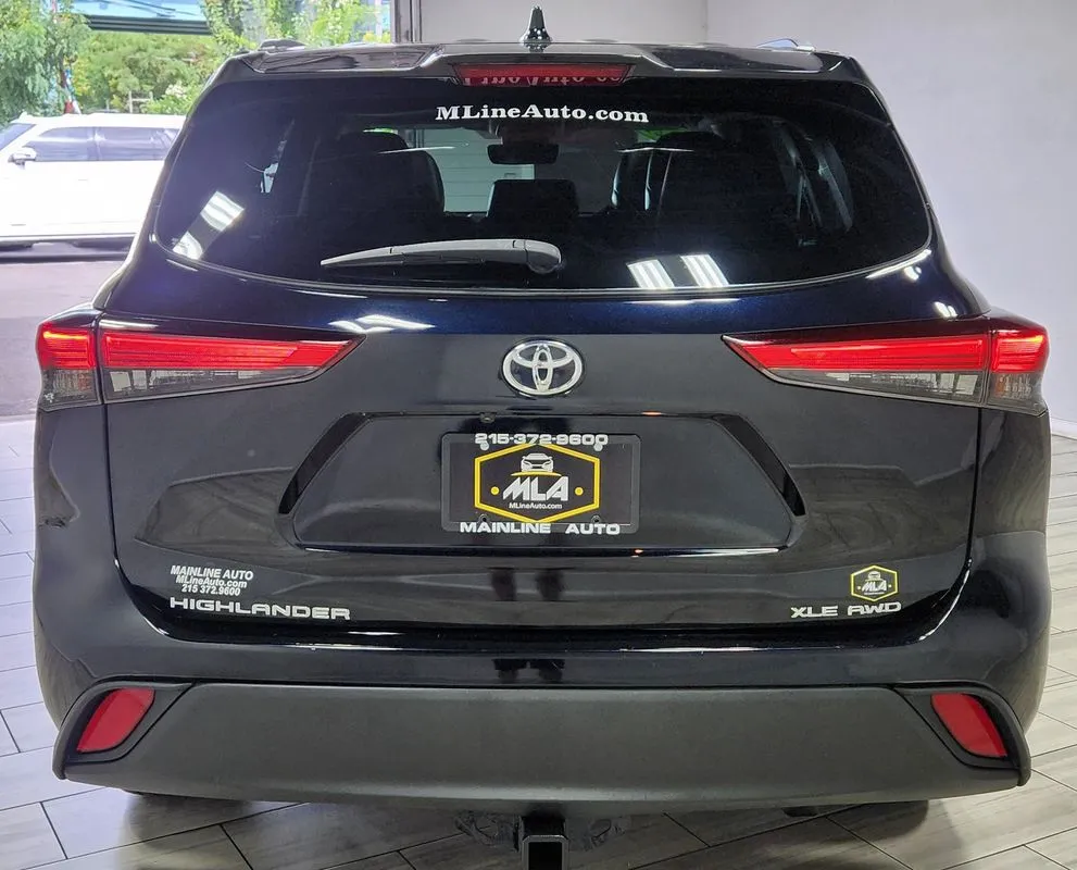 More photos of 2021 Toyota Highlander XLE at Torresdale Ave, PA