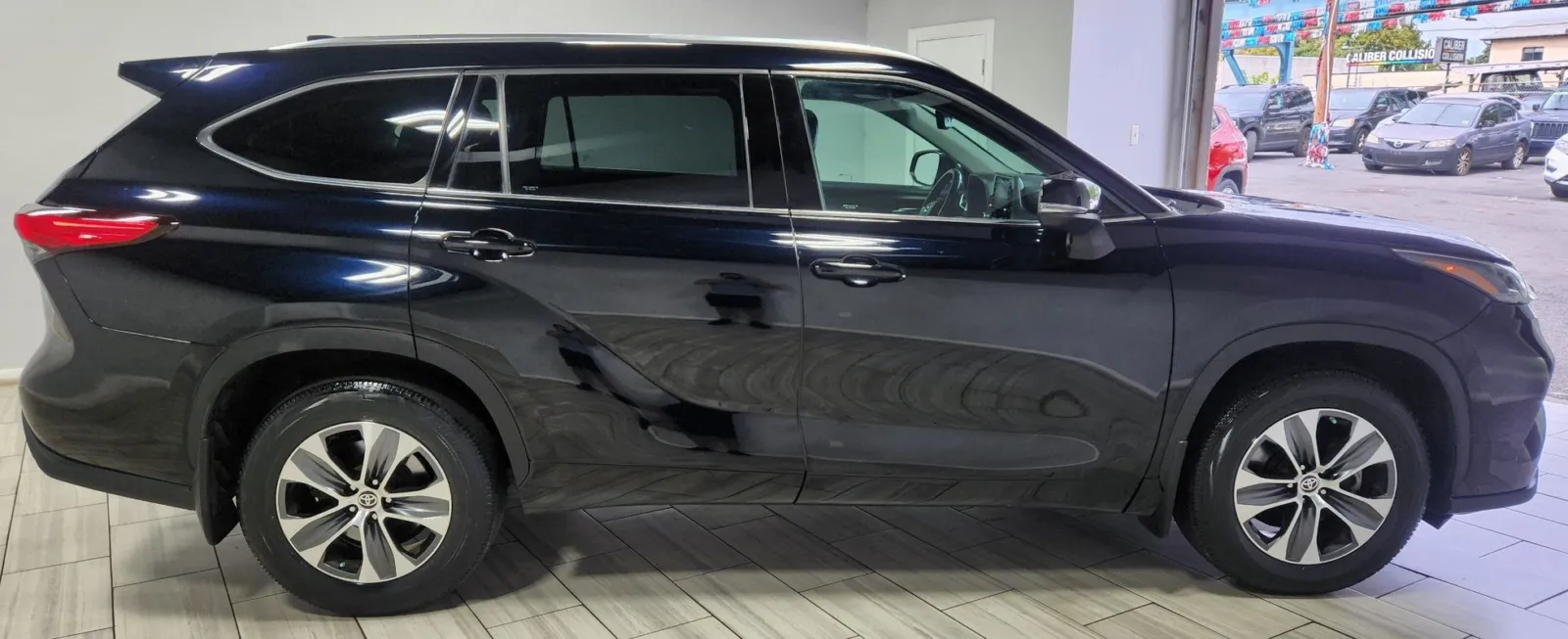 Toyota Highlander photo 6