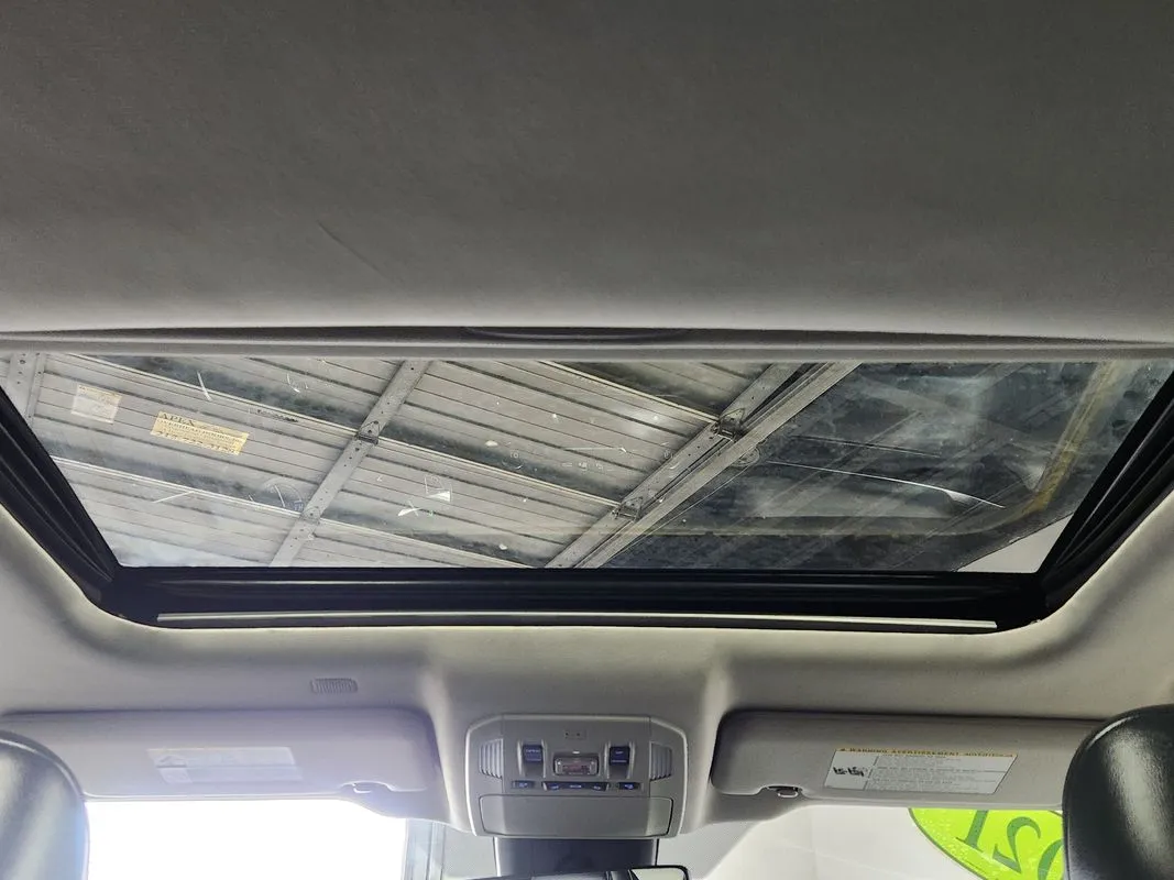 Toyota Highlander photo 16