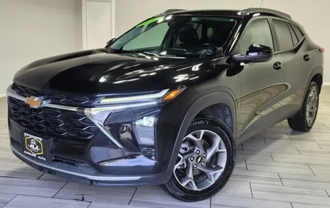 Black 2025 Chevrolet Trax FWD LT for sale in Philadelphia, PA