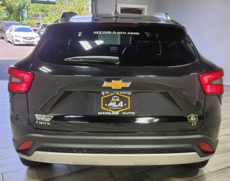 More photos of 2025 Chevrolet Trax FWD LT at Torresdale Ave, PA