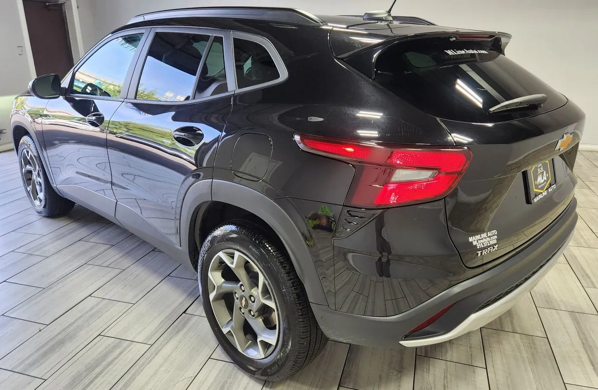 Another view of 2025 Chevrolet Trax FWD LT for sale in Philadelphia, PA at Torresdale Ave