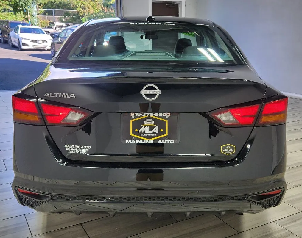 More photos of 2025 Nissan Altima SV FWD at Torresdale Ave, PA