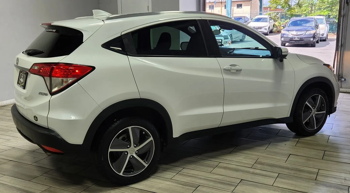 More photos of 2021 Honda HR-V AWD EX at Torresdale Ave, PA