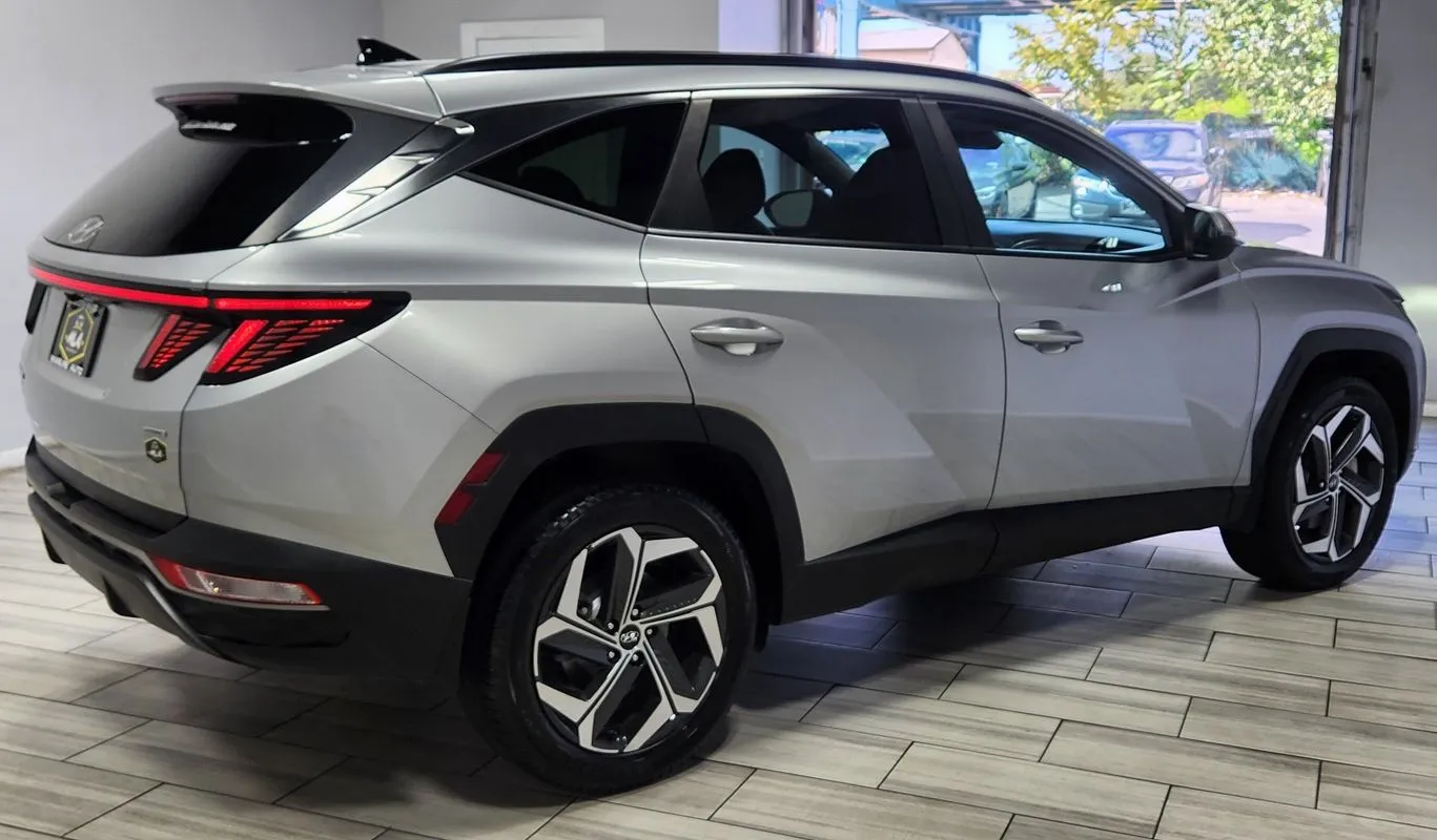 More photos of 2023 Hyundai Tucson SEL at Torresdale Ave, PA
